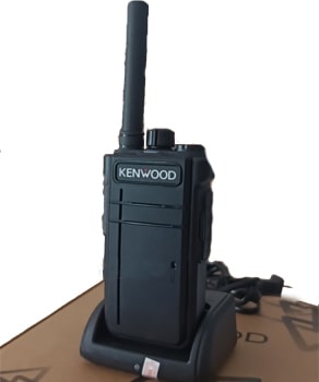 Bộ đàm Kenwood tk p330 có khả năng làm việc khá ấn tượng, có tính ổn định cực cao với âm thanh rõ ràng, pin khủng và khả năng đàm thoại tốt