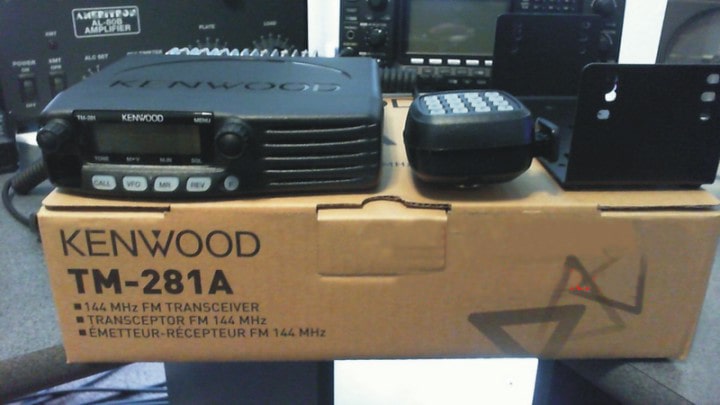 Trạm chuyển tiếp tín hiệu Kenwood TM 281A VHF mang đến khả năng liên lạc tầm xa rất mạnh mẽ