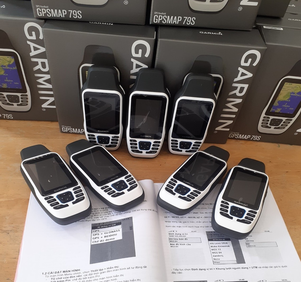 Máy gps cầm tay Garmin 79S