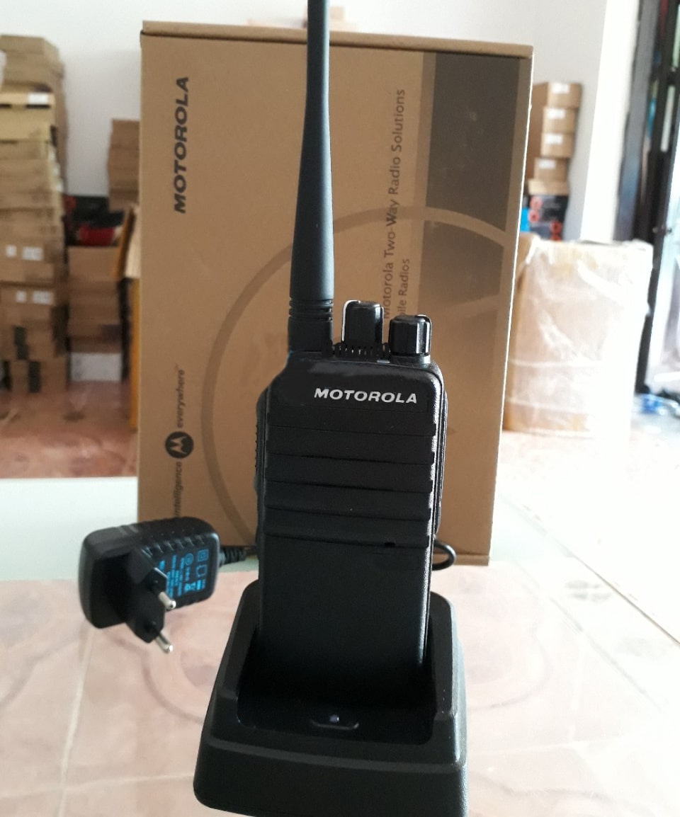 Máy bộ đàm Motorola CP 1388 đáp ứng mọi giải pháp tối ưu và hiệu quả trong việc giữ và kết nối liên lạc