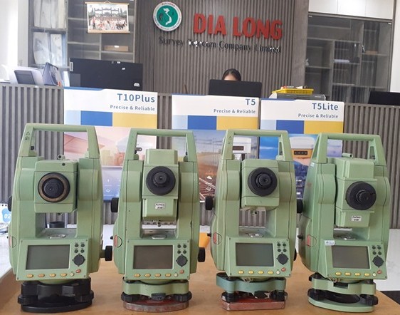 Máy toàn đạc Leica 