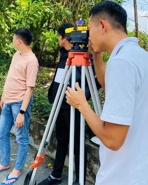 Máy thủy bình Leica của nước nào