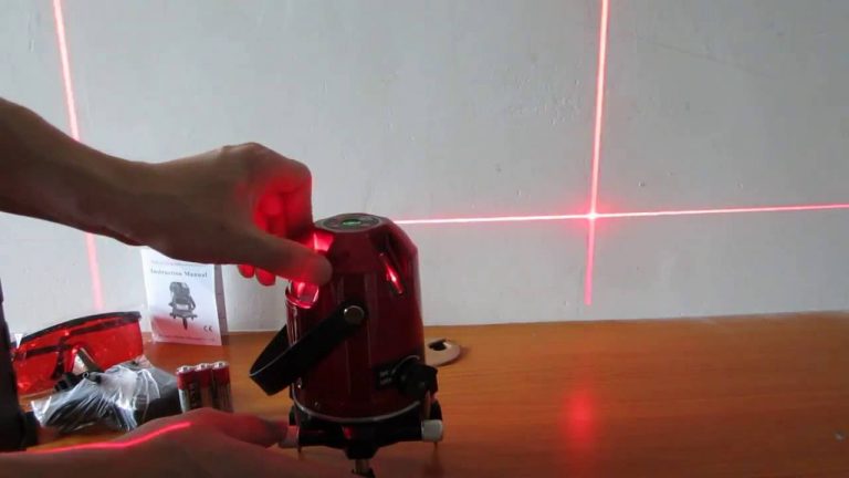 Máy cân mực laser là một trong những máy đo đạc đã rất là quen thuộc đối với các anh em kỹ sư xây dựng, thi công nội thất