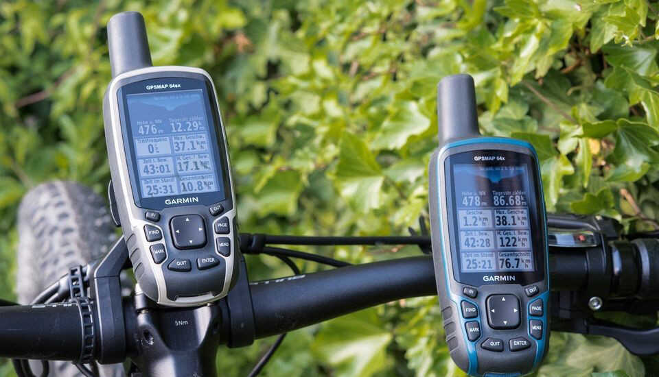 GPS Map 64 SX là dòng máy định vị cầm tay vượt trội về tính năng và độ bền