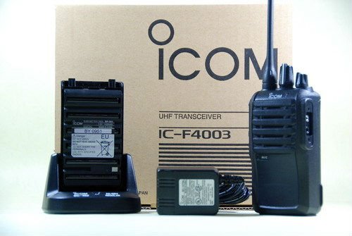 Trọn bộ sản phẩm bộ đàm cầm tay icom ic f4003 giá rẻ tại Địa Long
