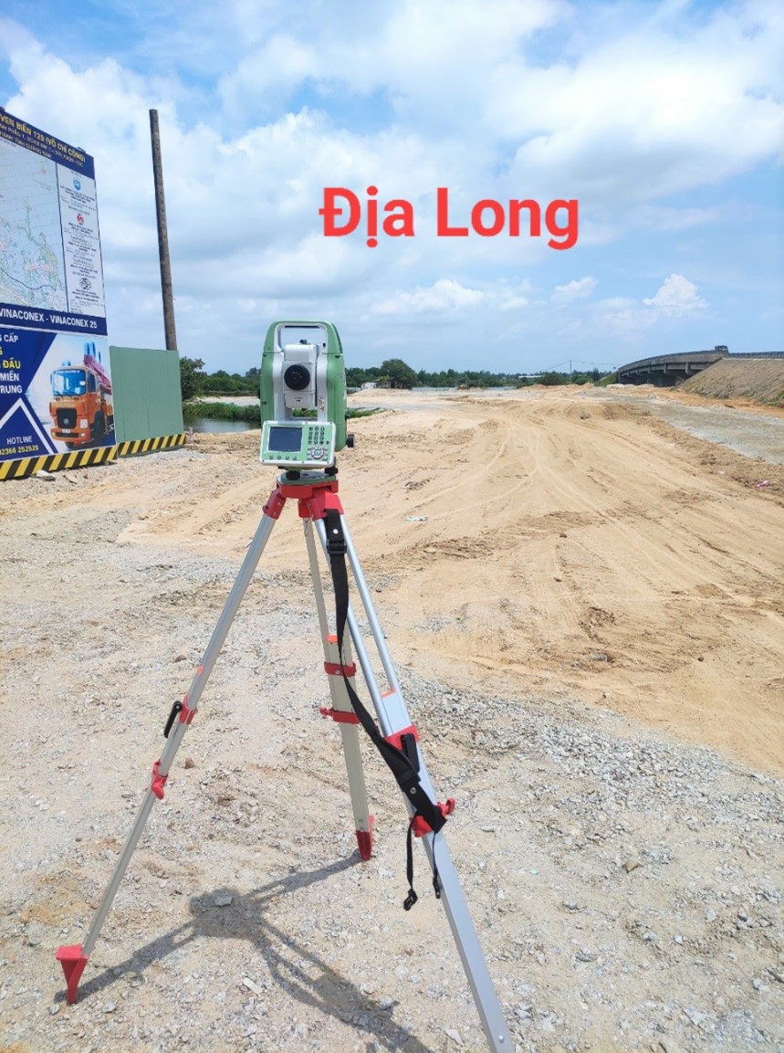 Báo giá máy toàn đạc Leica TS03