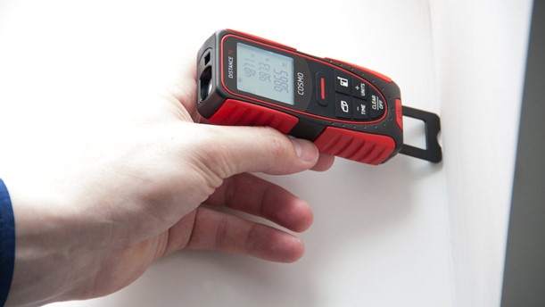 Hướng dẫn sử dụng máy đo khoảng cách chính xác và an toàn