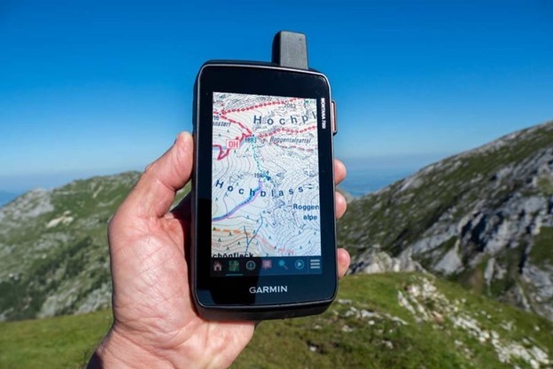 Máy GPS cầm tay độ chính xác cao
