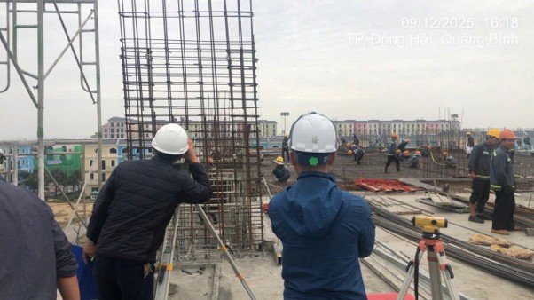 Máy thủy bình để làm gì? Công dụng và ứng dụng thực tế