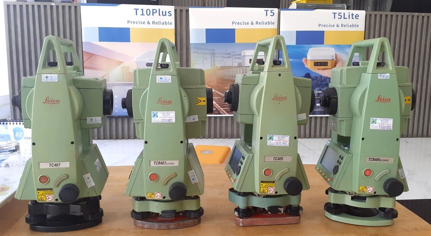 Máy toàn đạc điện tử Leica cũ