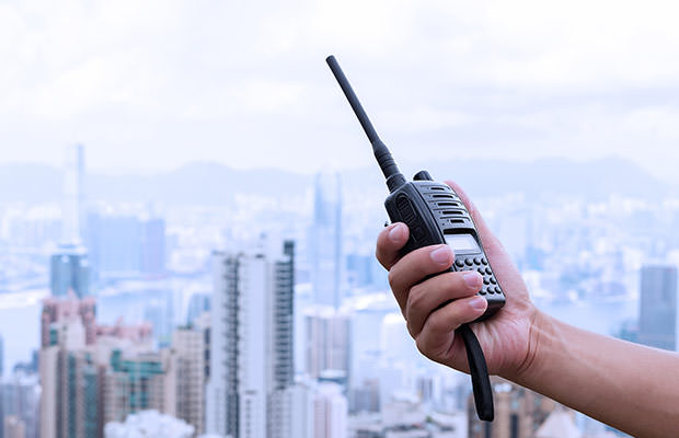 Sử dụng máy bộ đàm đúng luật để tránh bị phạt