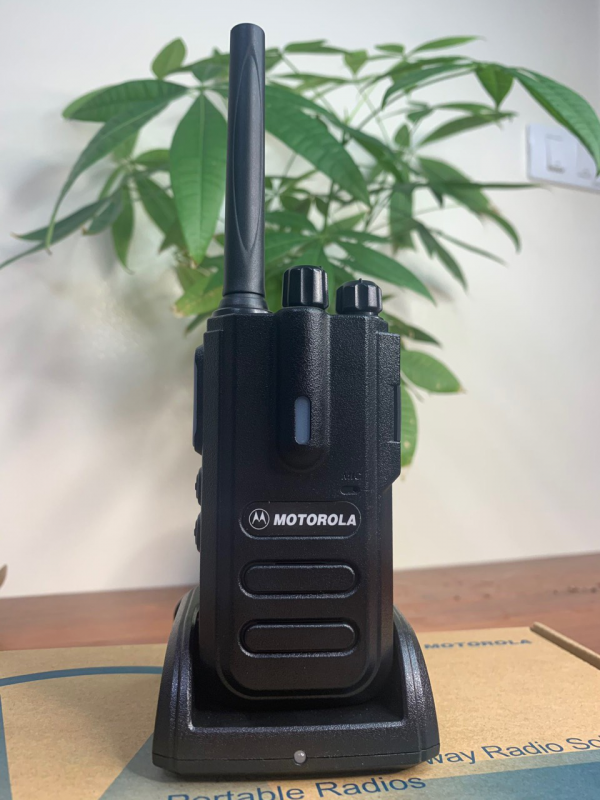 Máy bộ đàm Motorola CP-550