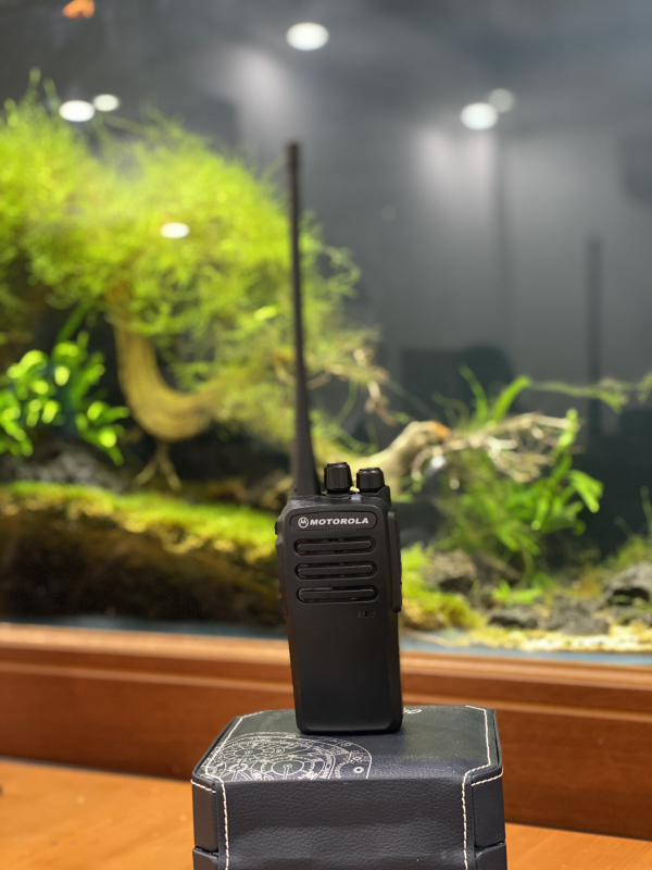 Máy bộ đàm MOTOROLA XIR P3988